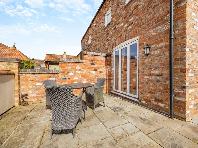 Sitting-out-area | Jockhedge- The Rose - Jockhedge, Burgh Le Marsh, near Skegness