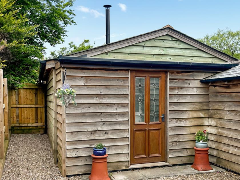 Outdoor area | Cobbler’s Retreat, Knapton, near Hereford