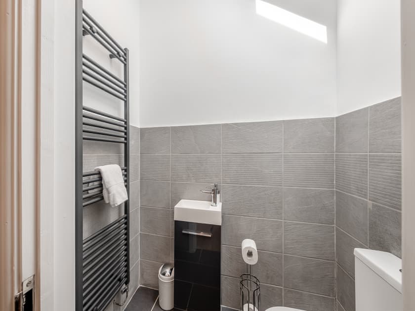 Bathroom | Y Stabl - Vale of Llangollen Farm Cottages, Trevor, near Llangollen