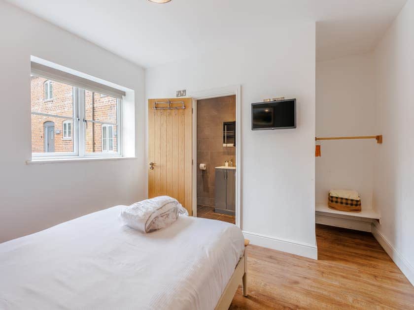 Double bedroom | Ty Felin - Vale of Llangollen Farm Cottages, Trevor, near Llangollen