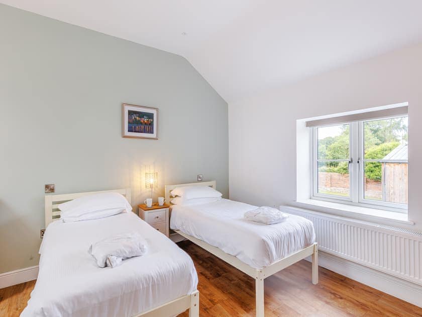 Twin bedroom | Ty Felin - Vale of Llangollen Farm Cottages, Trevor, near Llangollen