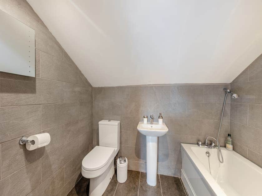 Bathroom | Ty Godro - Vale of Llangollen Farm Cottages, Trevor, near Llangollen