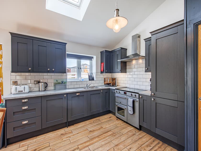 Open plan living space | Cor Tarw - Vale of Llangollen Farm Cottages, Trevor, near Llangollen