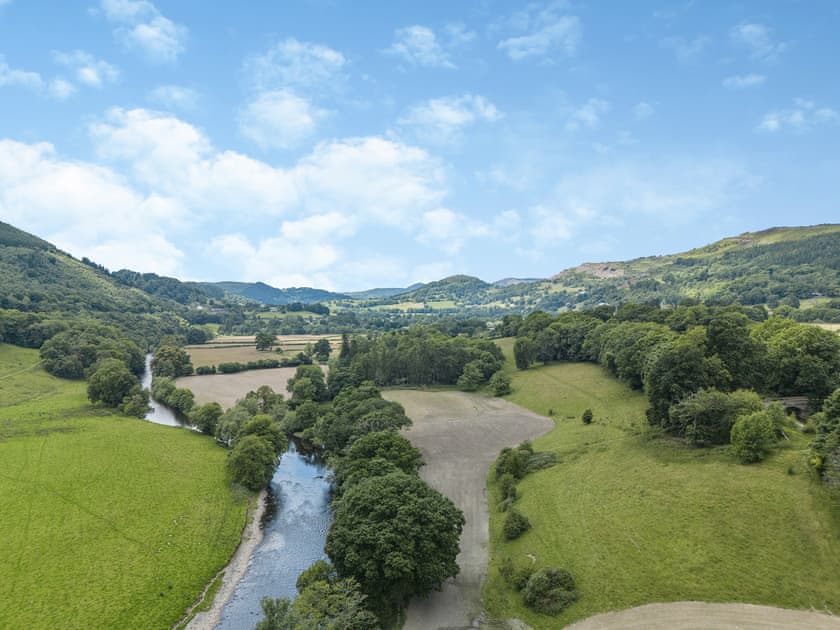 Surrounding area | Cor Tarw - Vale of Llangollen Farm Cottages, Trevor, near Llangollen