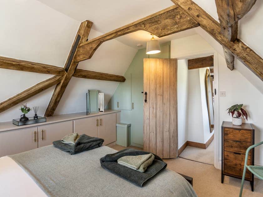 King bedroom  | The Old Cottage and Field View Annex, Walcott
