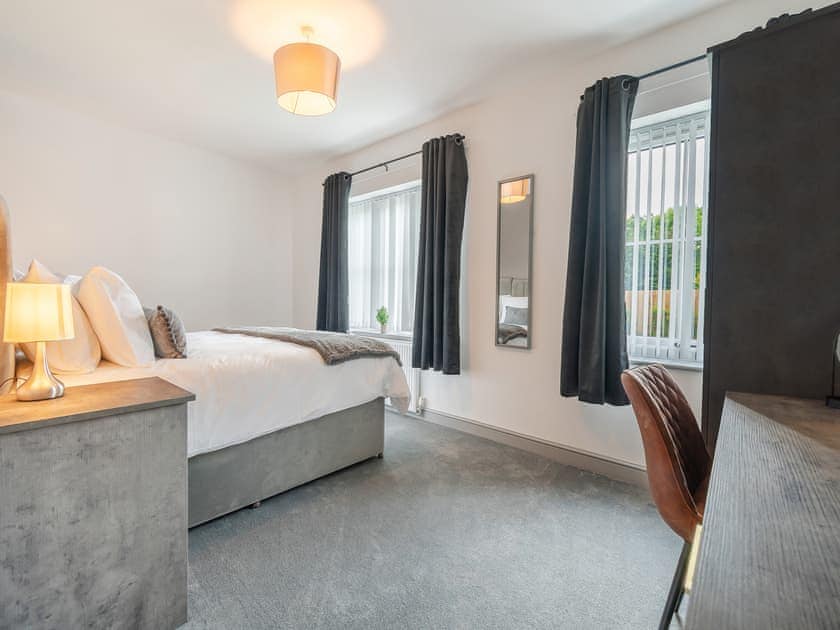 King bedroom / 2 singles bedroom  | Sandcastles, Bridlington