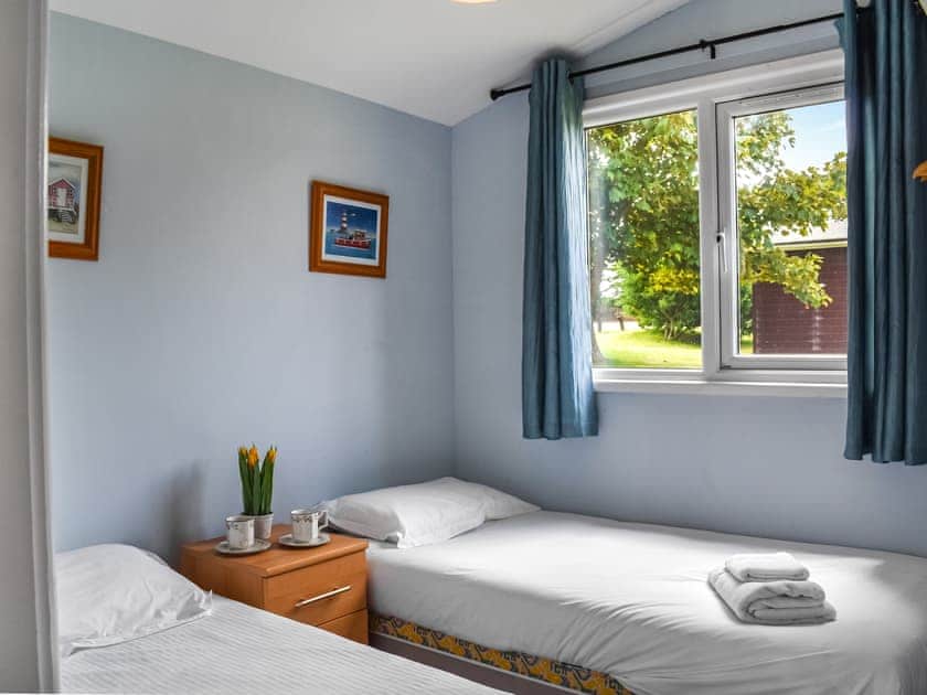 Twin bedroom | Trevose Head - Bay Adventures, St Merryn, near Padstow