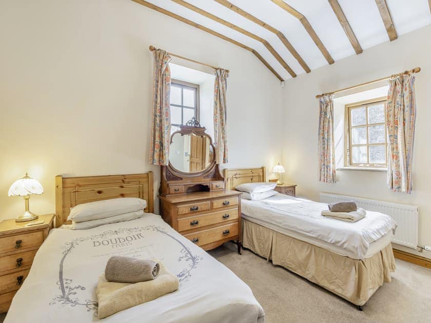 Twin bedroom | Grisedale Stables, Threshfield, near Grassington