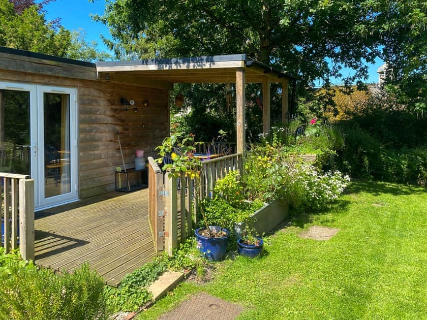 Terrace | Beekeeper’s  Cabin, Booton, Reepham