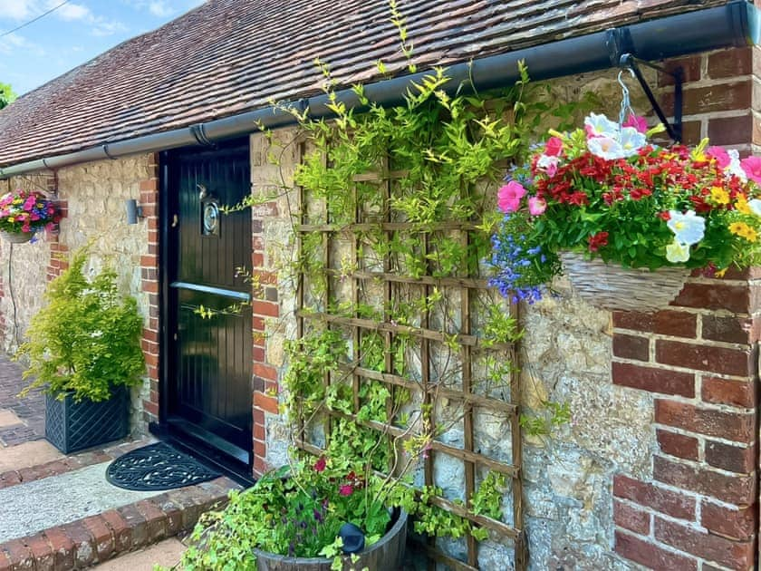 Exterior | Hop Cottage, Sellindge, near Folkestone