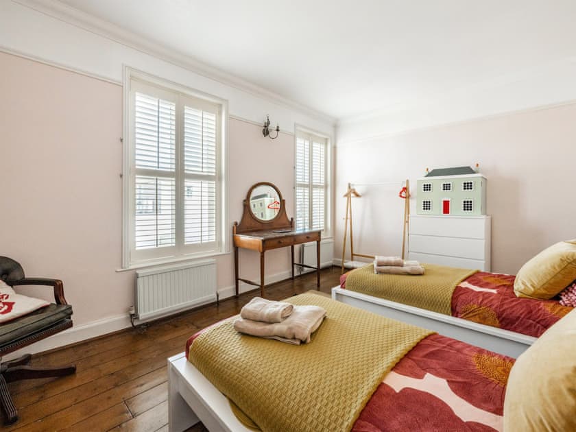 Twin bedroom | Turnstone House, Gorleston-on-Sea, near Great Yarmouth