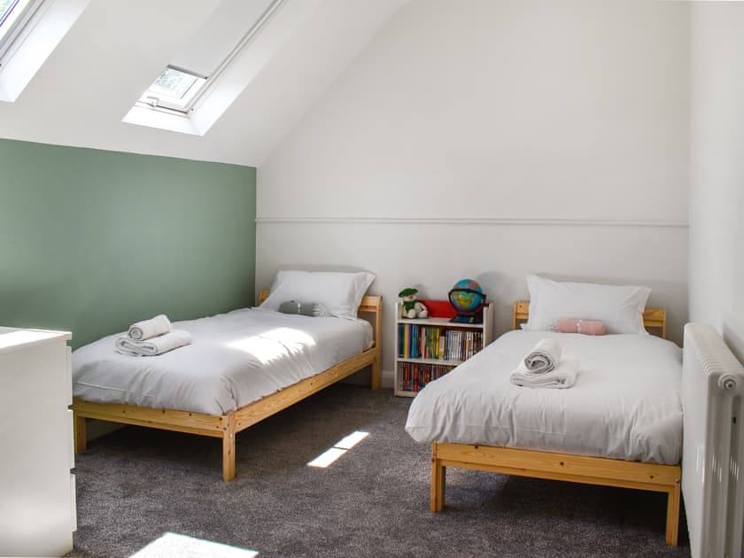 Twin bedroom | St Mildred’s Church, Ramsgate