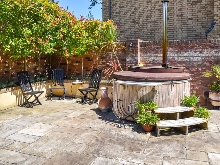 Hot tub | St Mildred’s Church, Ramsgate