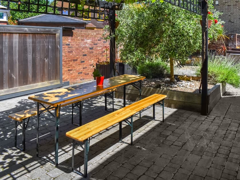 Outdoor eating area | St Mildred’s Church, Ramsgate