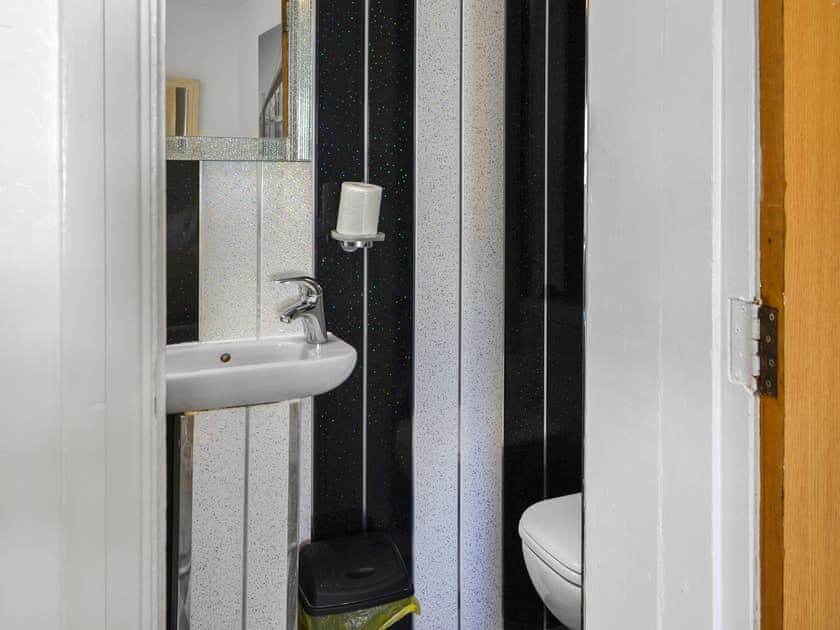Bathroom | Apartment 2, Bridlington