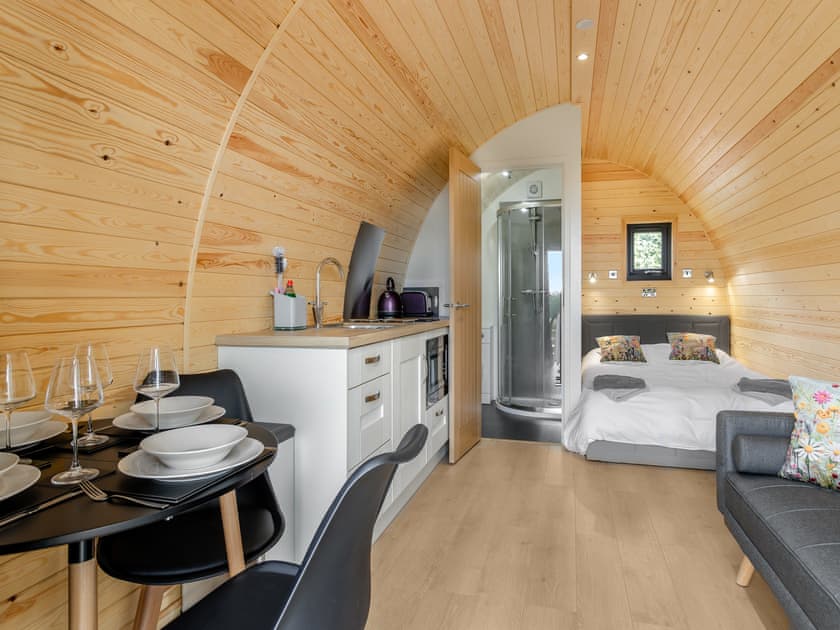 Open plan living space | Rabbits Rest - Broomy Bank Pods, Nesscliffe