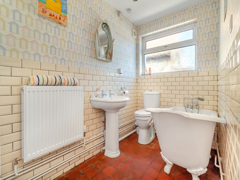 Bathroom | Rosie Lee by the Sea, Lowestoft