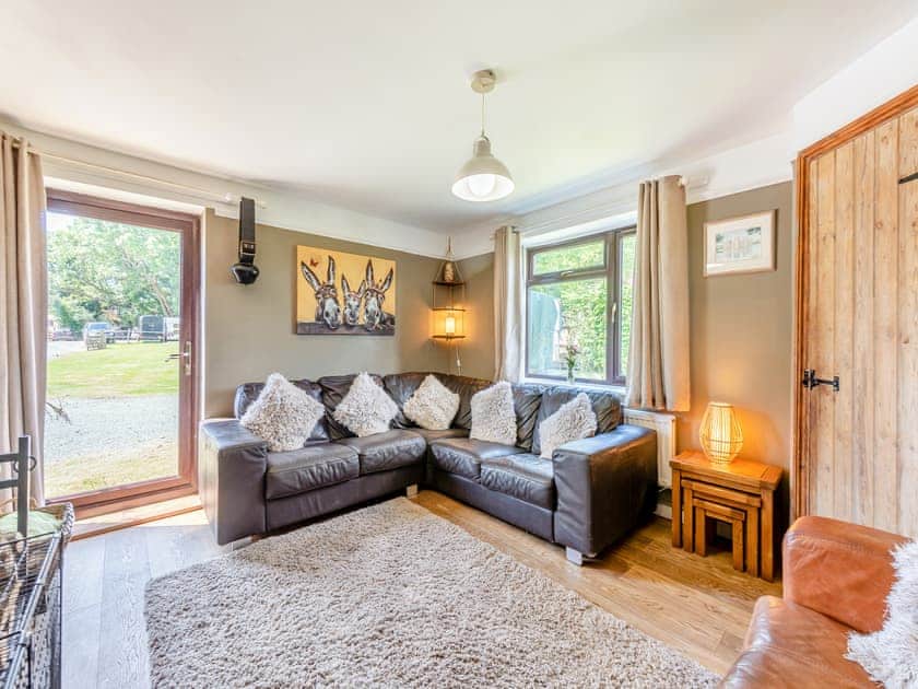 Living room | Egmont Farmhouse - Egmont Farm, Northiam, near Rye