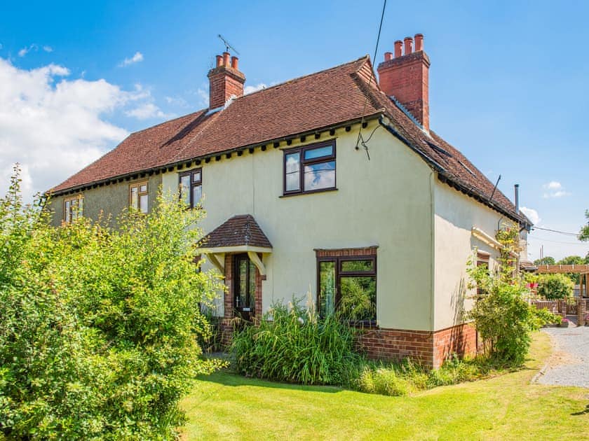 Exterior | Egmont Farmhouse - Egmont Farm, Northiam, near Rye
