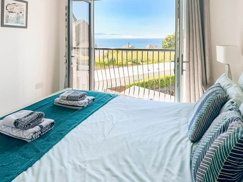 Double bedroom | Trem Y Mor, Criccieth