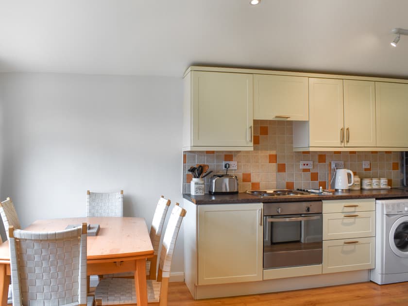 Kitchen/diner | Boobys Bay - Bay Adventures, St Merryn, near Padstow