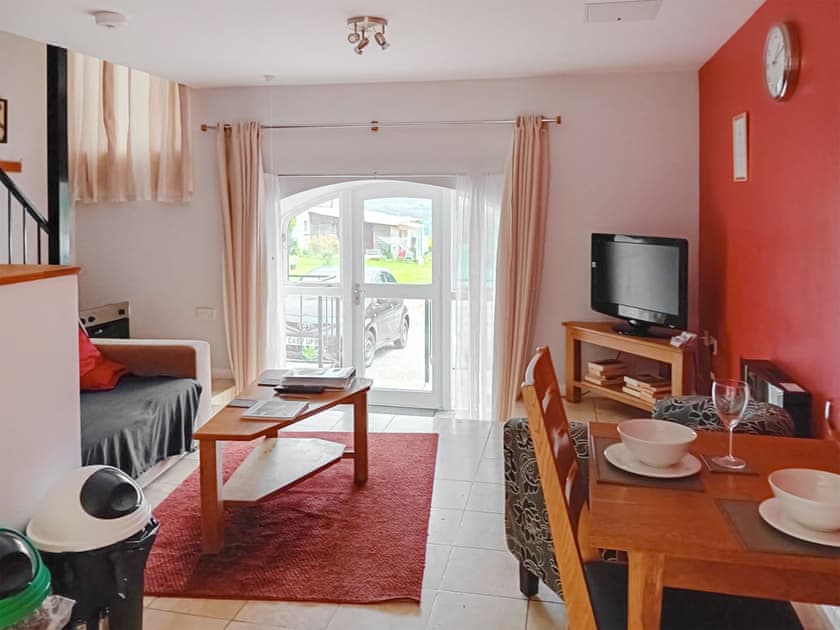 Open plan living space | The Granary - Lluest Cottages, Neuaddlwyd, near Aberaeron