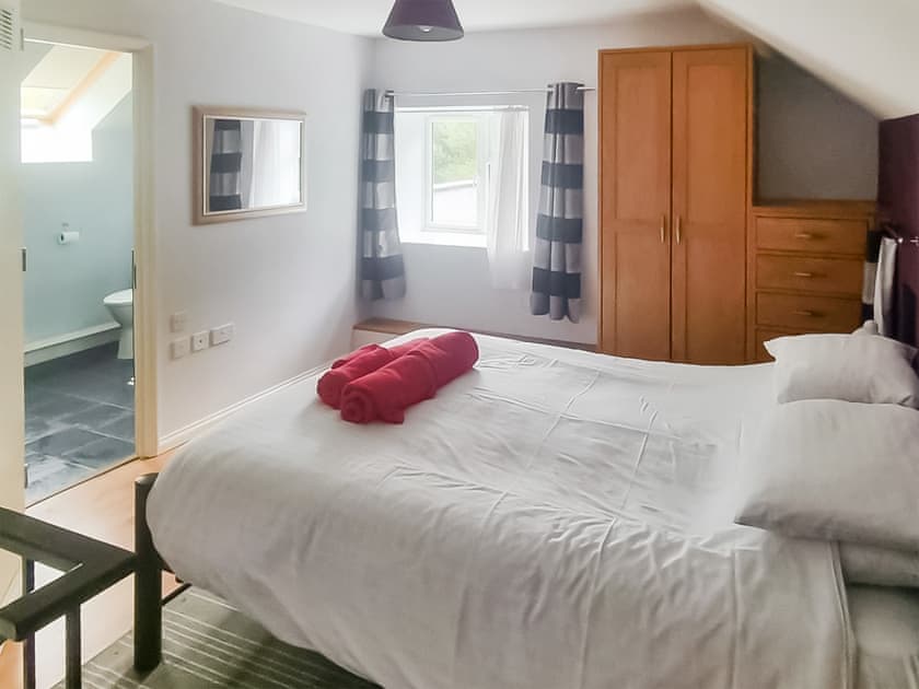 Double bedroom | The Granary - Lluest Cottages, Neuaddlwyd, near Aberaeron