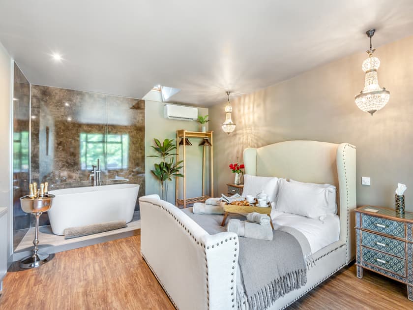 Double bedroom | Dovecote Cottage, Downham Market