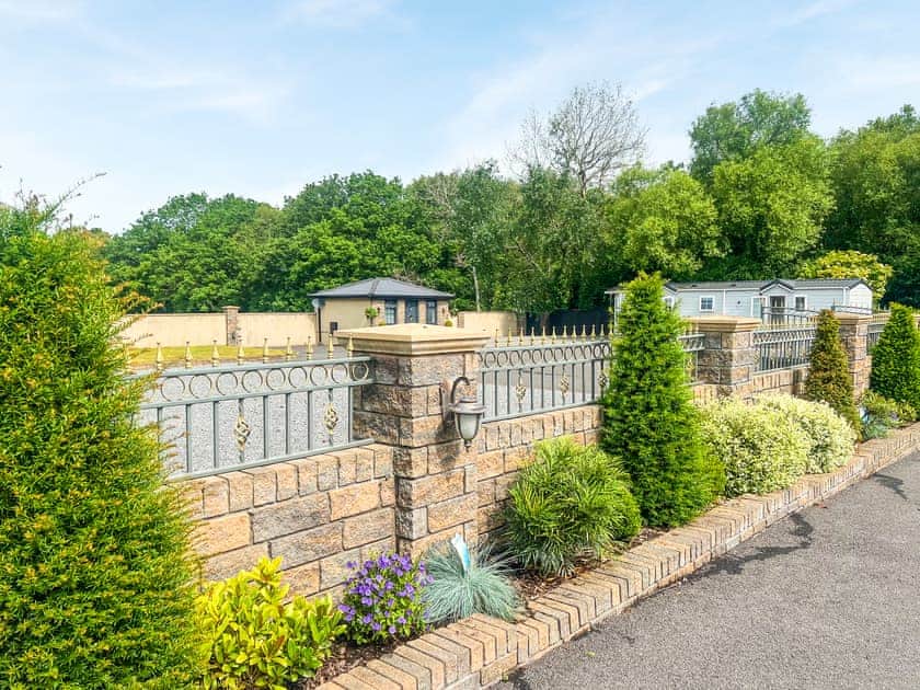 Exterior | Meadows Farm Lodge - Meadows Farm, Gorseinon, near Swansea