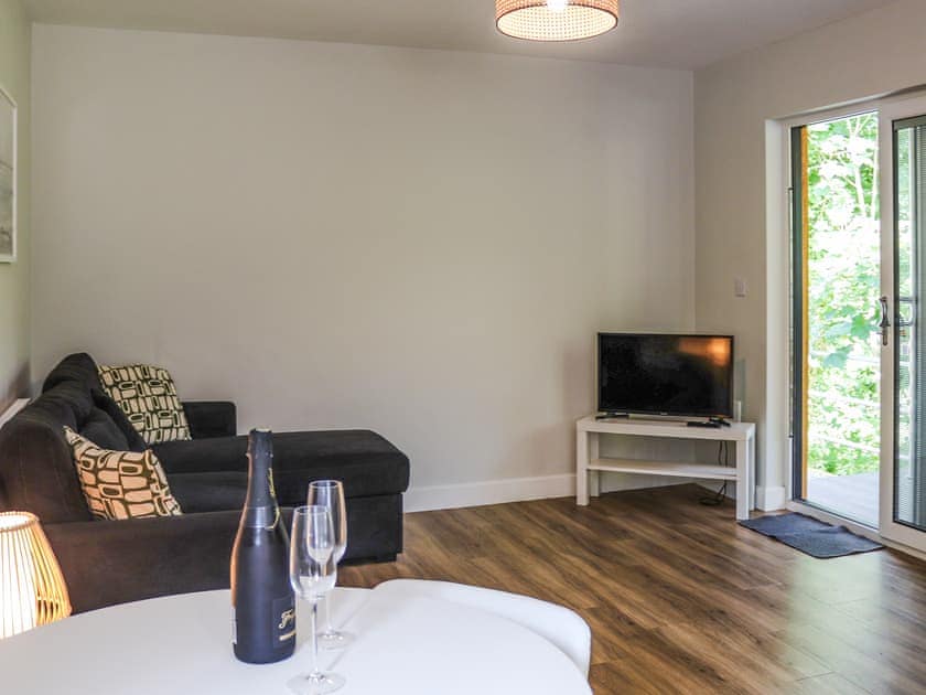 Open plan living space | Peris Lodge - Cwm Cadnant, Caernarfon