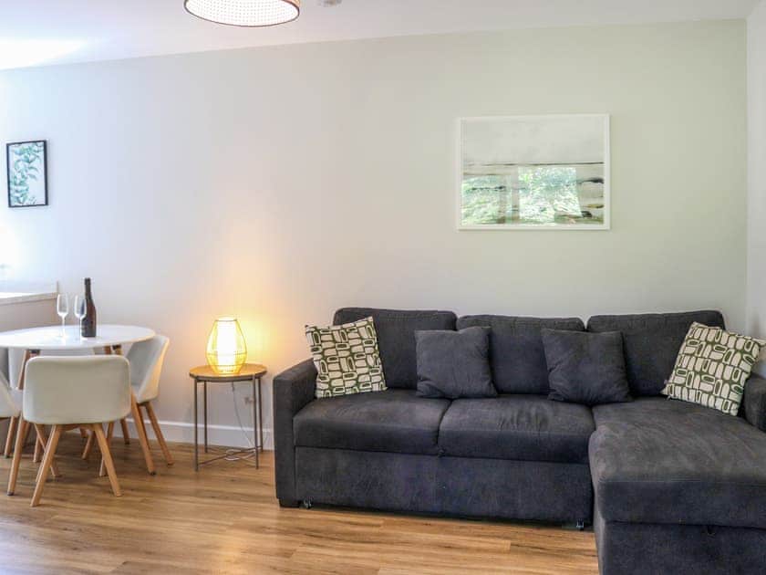 Open plan living space | Peris Lodge - Cwm Cadnant, Caernarfon