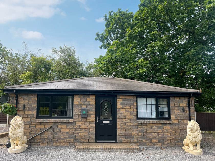 Exterior | Meadows Farm Annex - Meadows Farm, Gorseinon, near Swansea