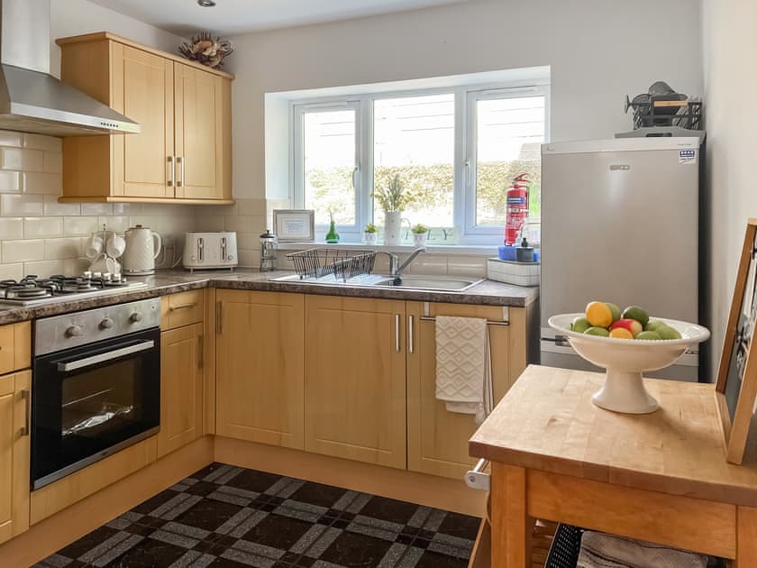 Kitchen | Mabon House, Pentre