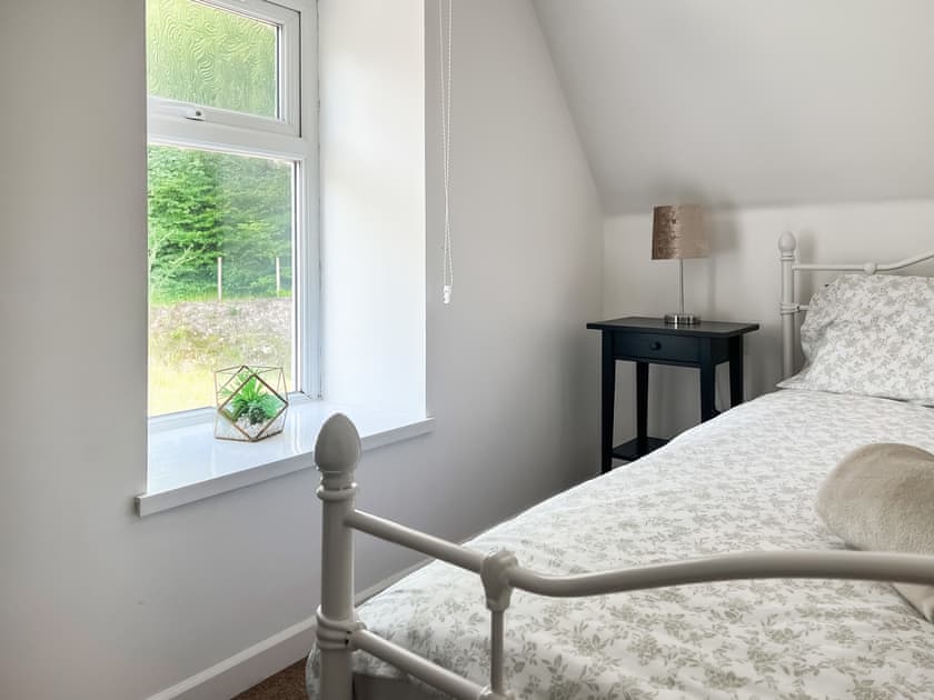 Double bedroom | Mabon House, Pentre