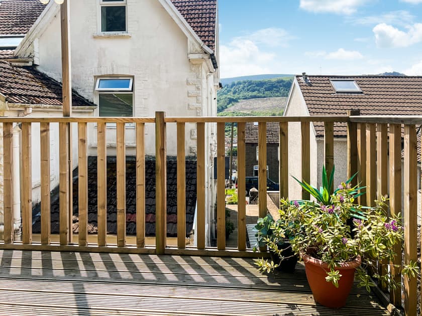 Decking | Mabon House, Pentre
