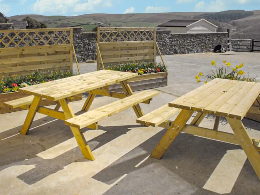Sitting-out-area | Glynogwr Lodge, Black Mill, near Bridgend