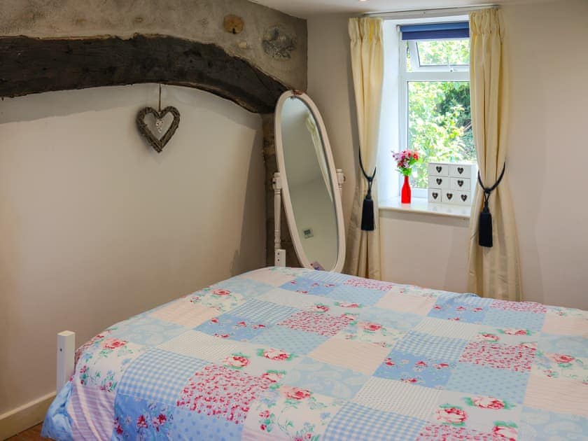 Double bedroom | Orchard Cottage, Pwllheli