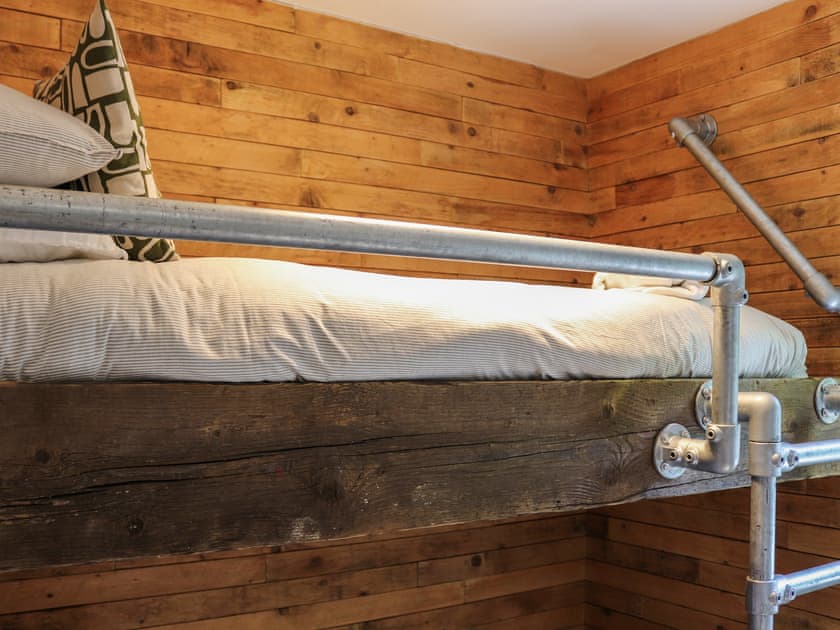 Bunk bedroom | Gwynant Lodge - Cwm Cadnant, Caernarfon