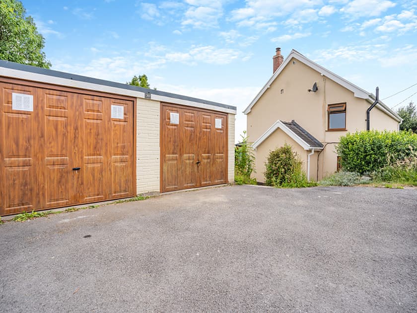 Double Garage | Halfstone House, Llanelli
