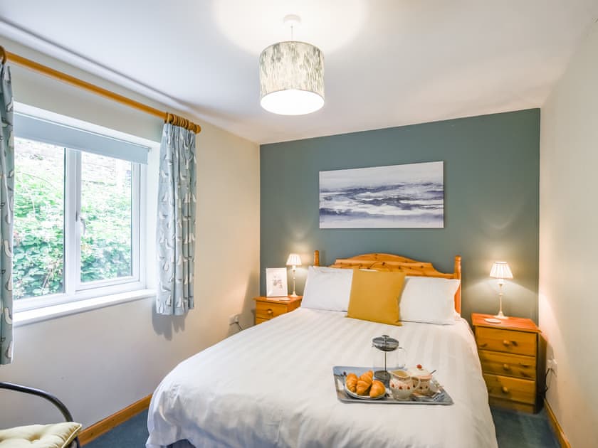 Double bedroom | Tides Reach - Tides Reach and Treetops, Aberdyfi