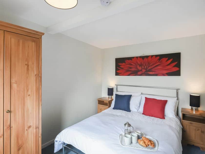Double bedroom | Treetops - Tides Reach and Treetops, Aberdyfi