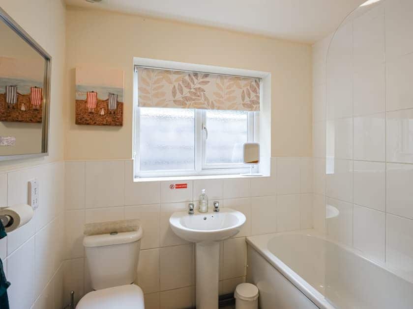 Bathroom | High Tide, Plas Panteidal, near Aberdovey