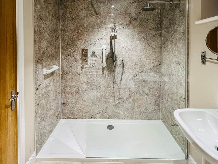 Shower room | Rosebank Cottage, Melsonby, near Richmond