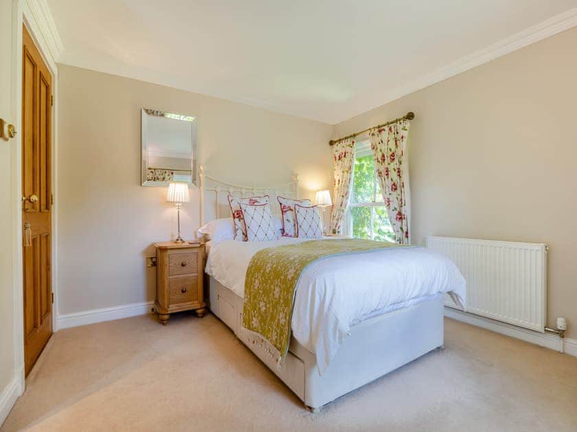Double bedroom | Jockhedge- The Farmhouse - Jockhedge, Burgh Le Marsh, near Skegness