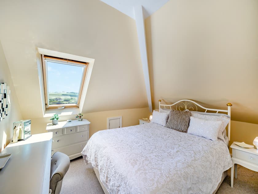 Double bedroom | Crownhill Bay Penthouse - Crownhill Bay House, Down Thomas, near Plymouth
