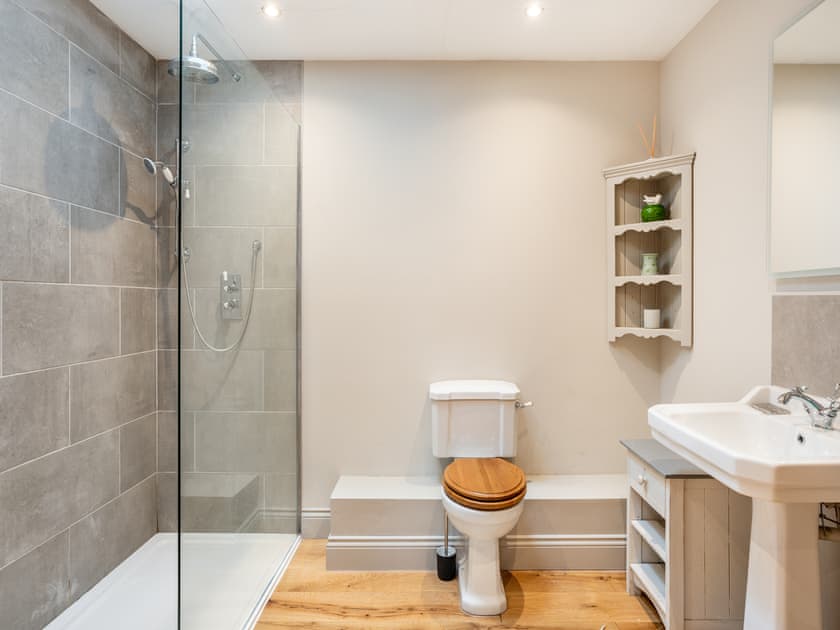 Bathroom | Homewood - Midgham Long Copse, Midgham