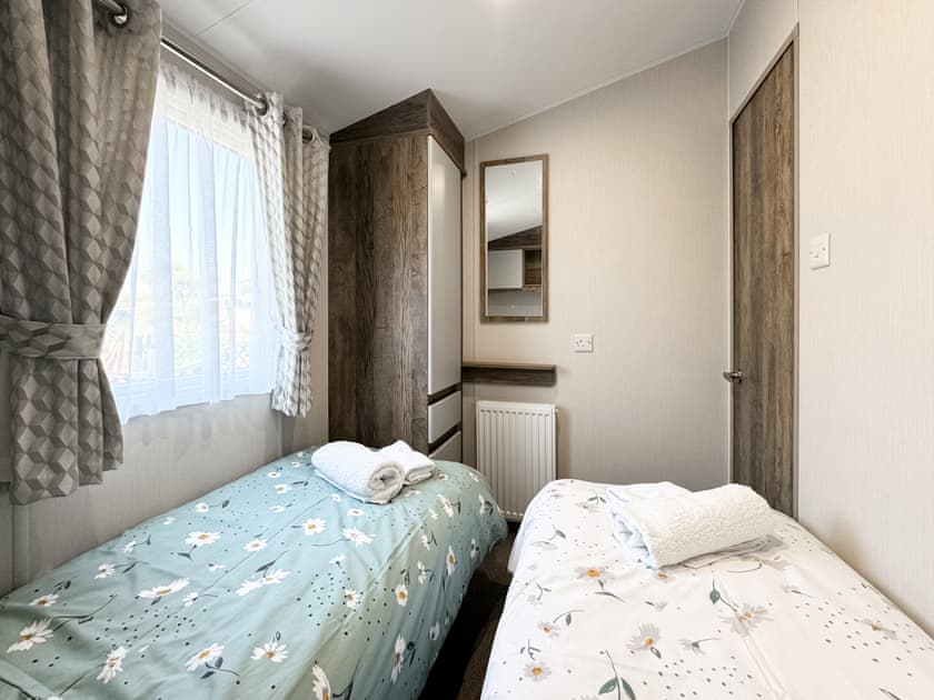 Twin bedroom | Brookwood, Kewstoke, near Weston-Super-Mare