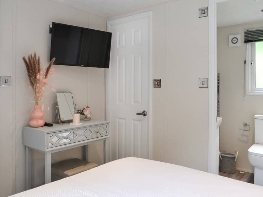 Double bedroom | Pond’s View, Sewerby