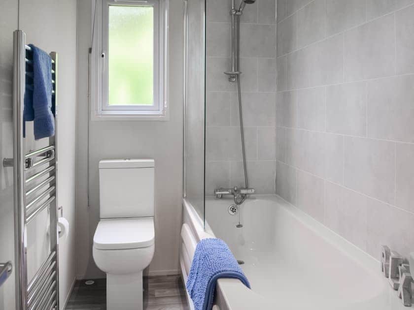 Bathroom | Pond’s View, Sewerby