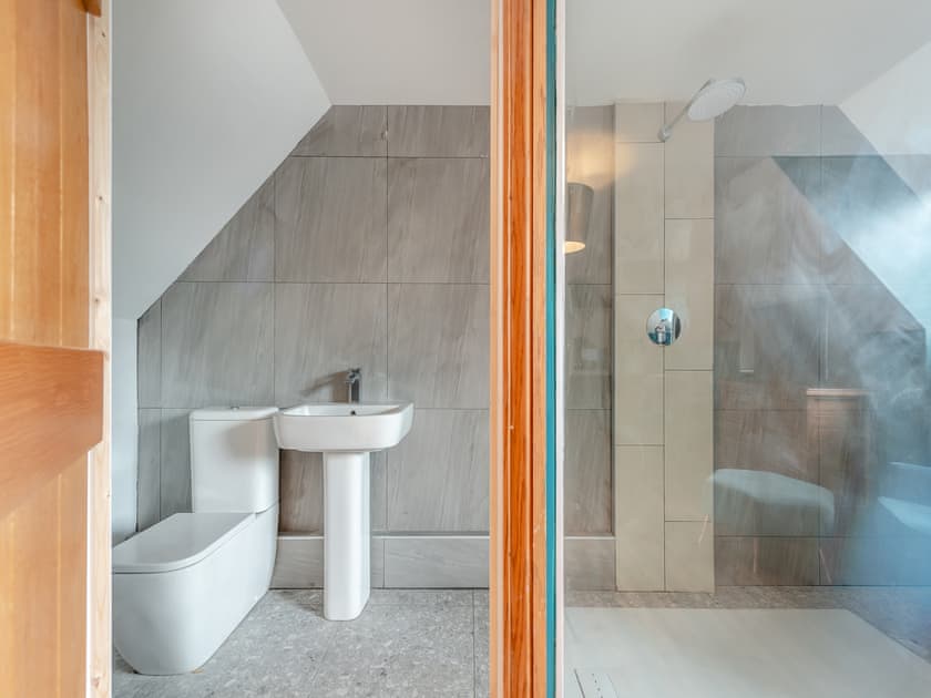 Bathroom | Ty Afon Jay - Ty Afon, Garnant, near Ammanford